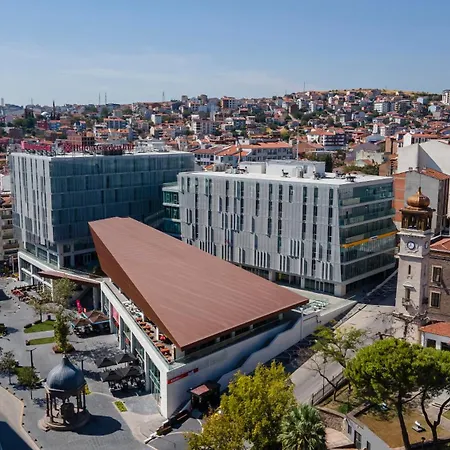Hilton Garden 4*