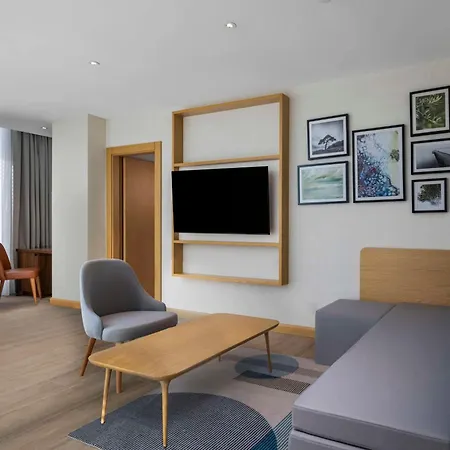 Hilton Garden Hotel 4*
