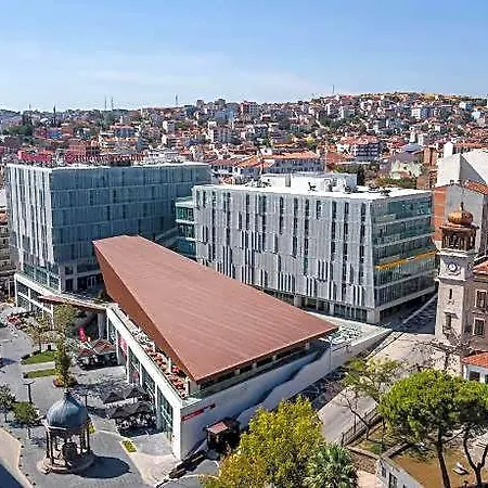 Hilton Garden 4*